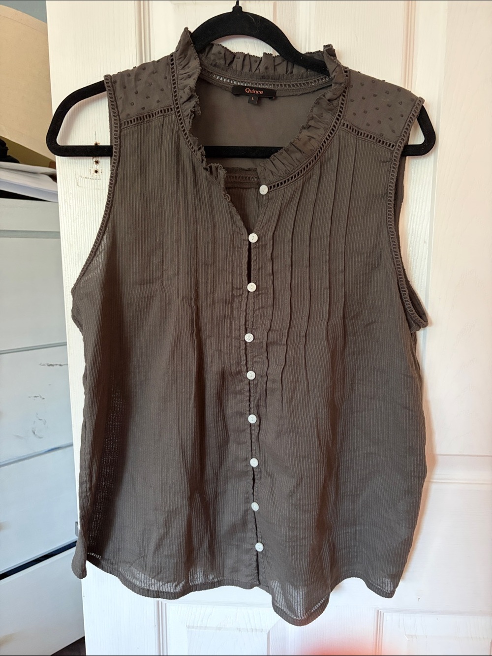 Quince organic cotton sleeveless blouse charcoal size large